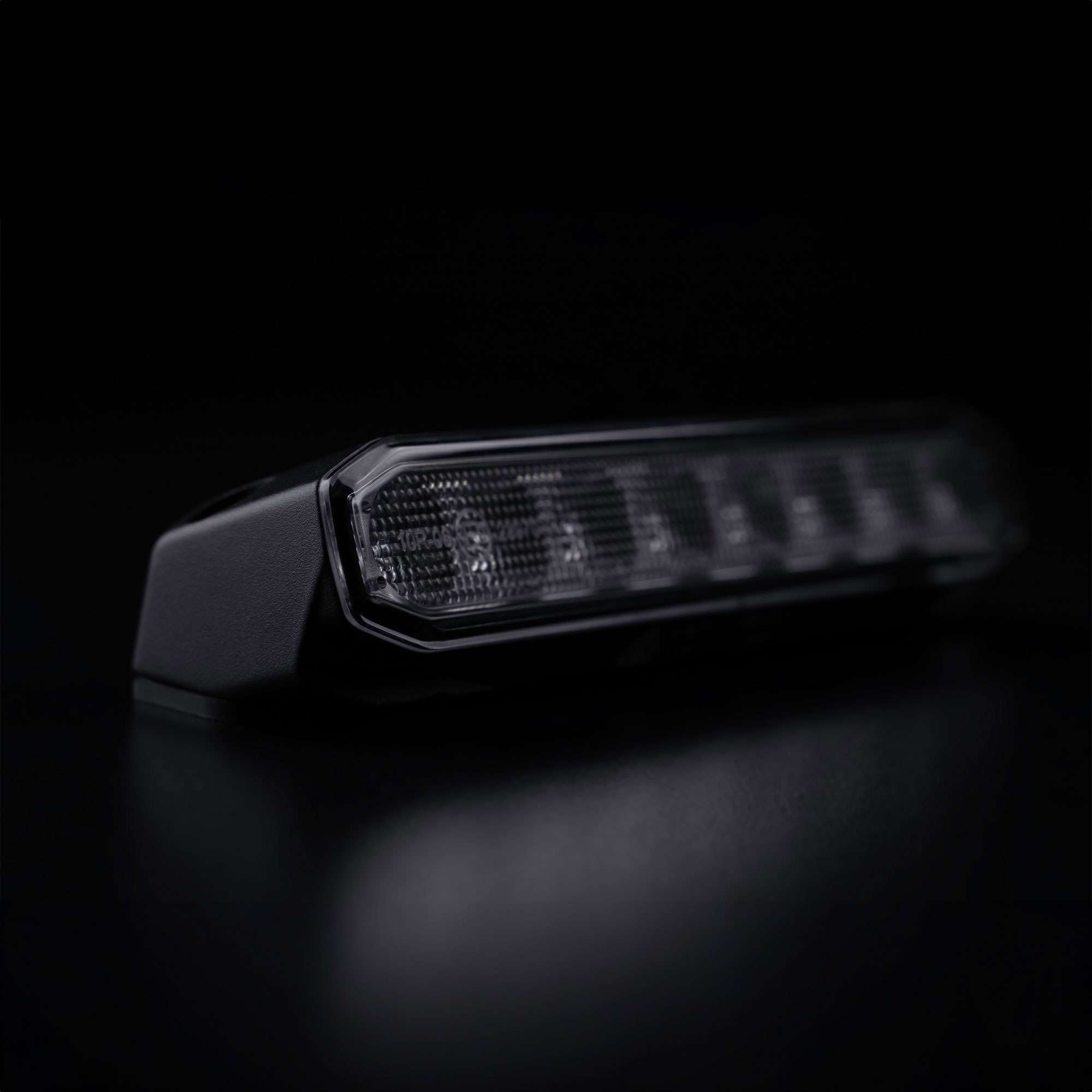 Strands FIREFLY SCENE LIGHT 30W